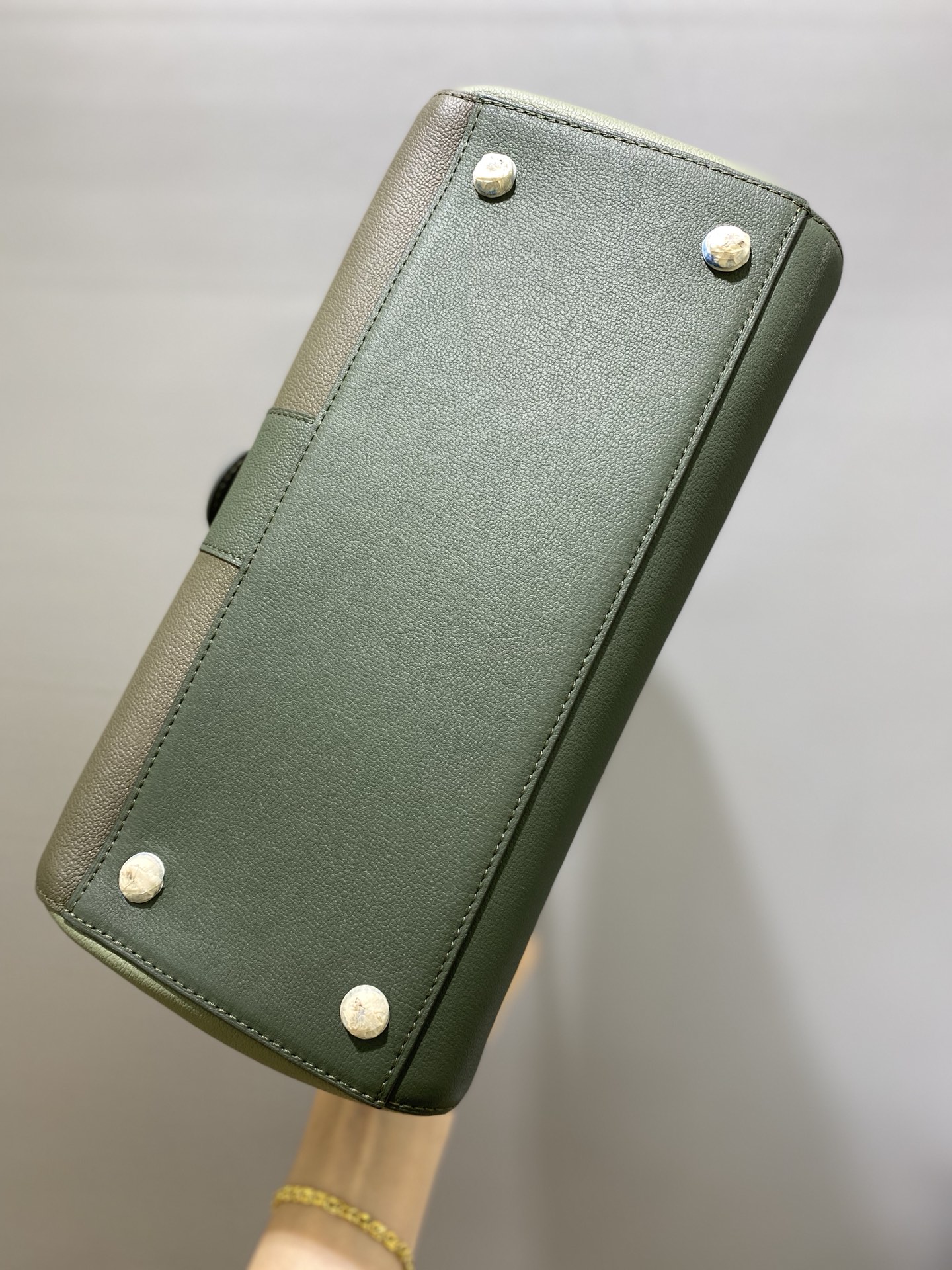 델보 브리앙 MM 토고백 미듐